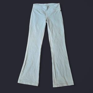 BABY BLUE LULULEMON LEGGINGS